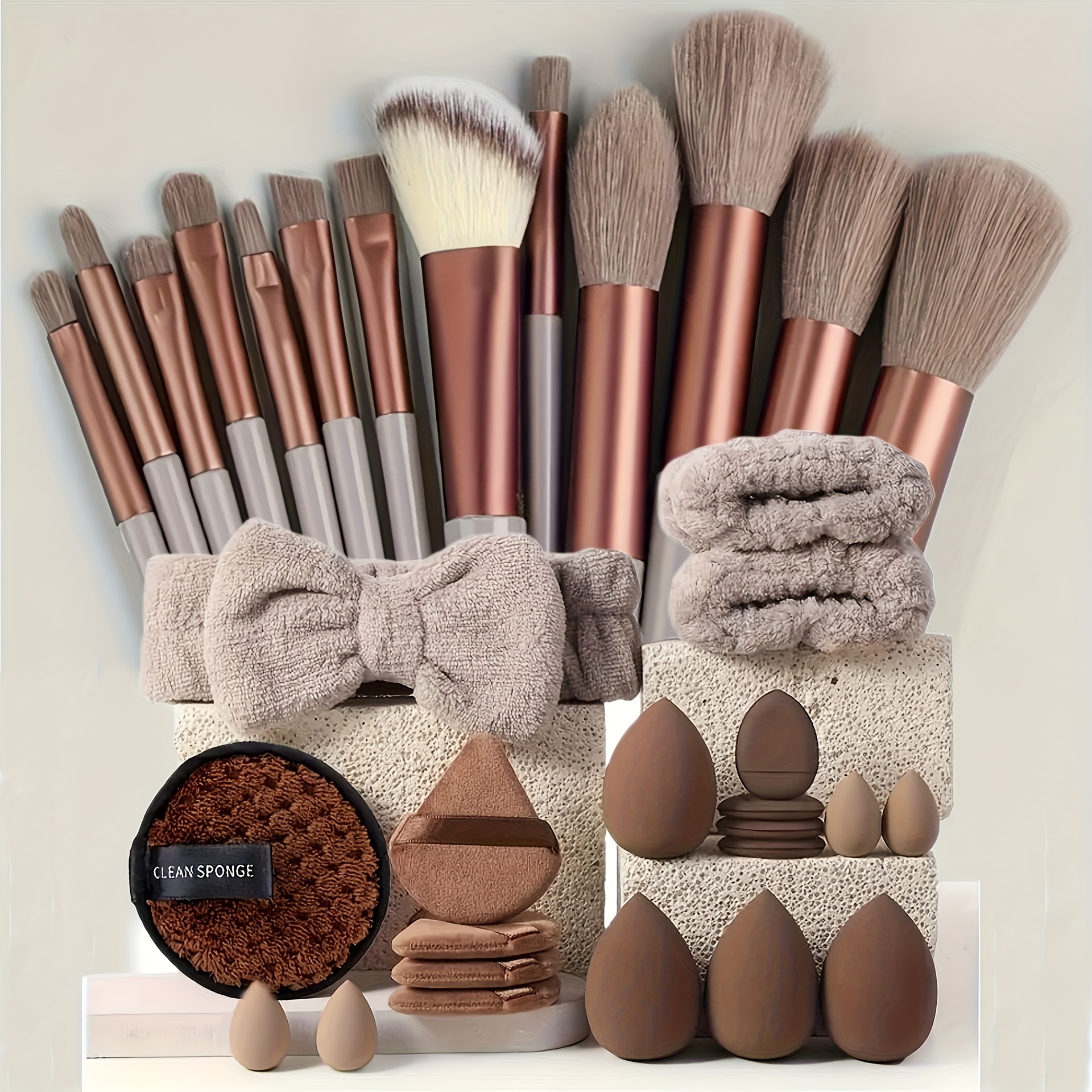 33pcs of professional makeup set include 13 makeup brushes, soft and fluffy professional foundation brushes, contour brushes, loose paints, eye shadow brushes, eyebrow brushes, basic high-value makeup tools - Image 3
